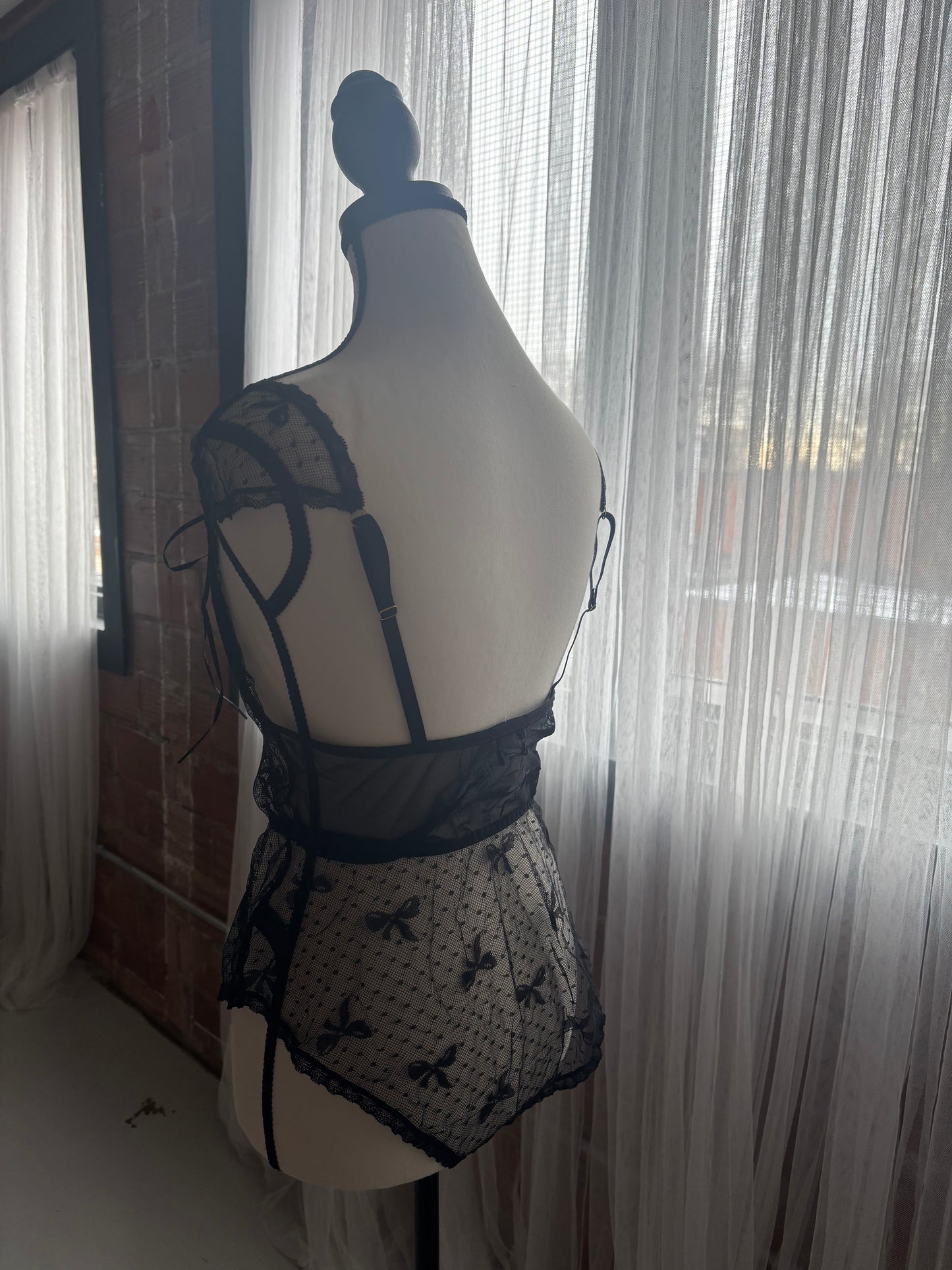 Bow Mesh Teddy - 1 S left