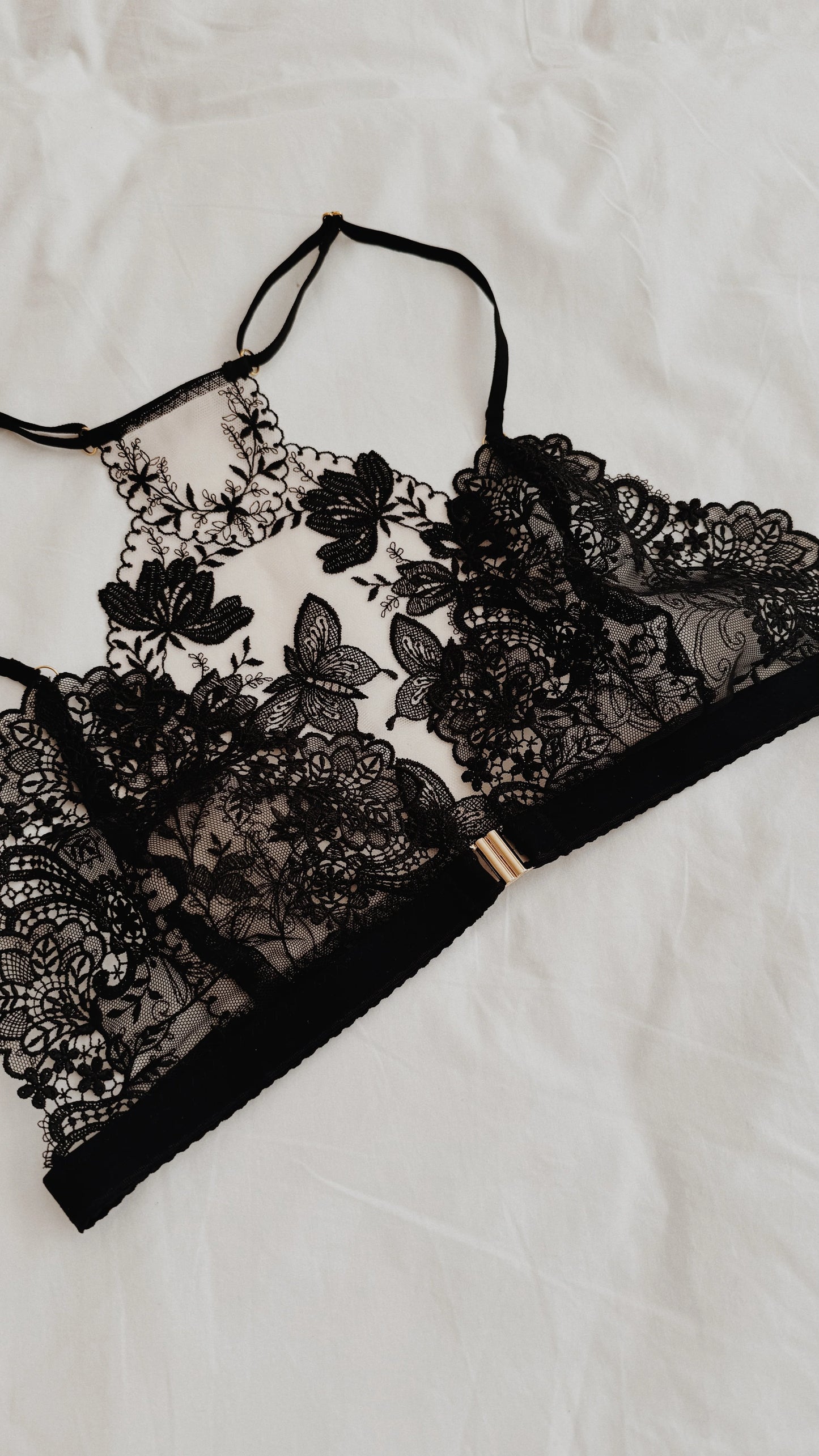 Pepper Decor Back Bralette Set - XS, M & XL left