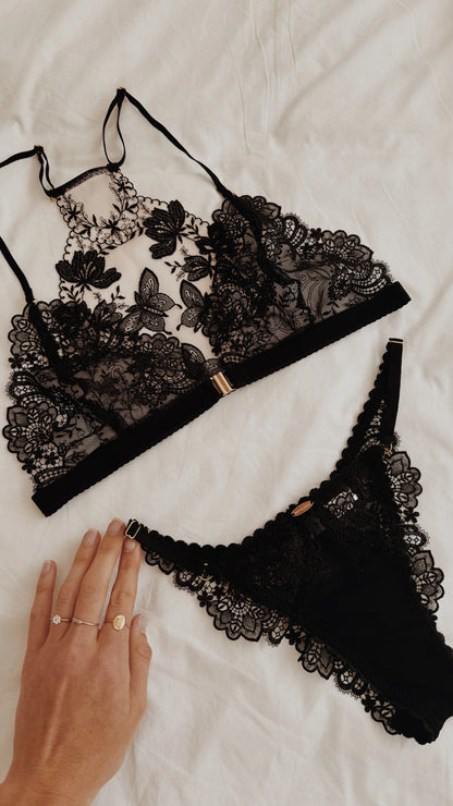 Pepper Decor Back Bralette Set - XS, M & XL left